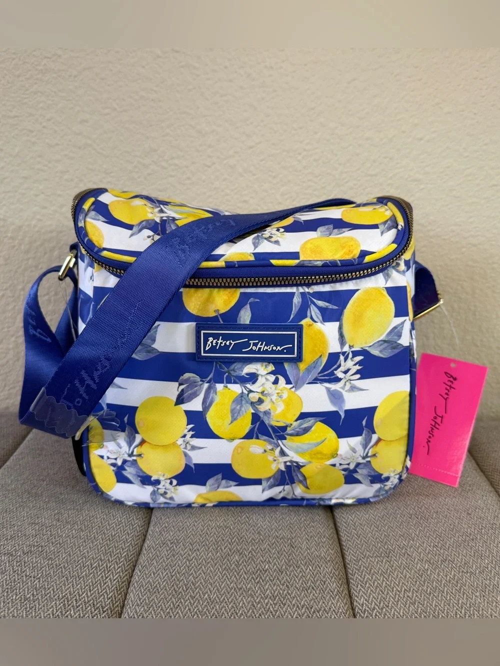 Betsey Johnson Insulted Lunch Tote, Lemon Print - Picture 15 of 15